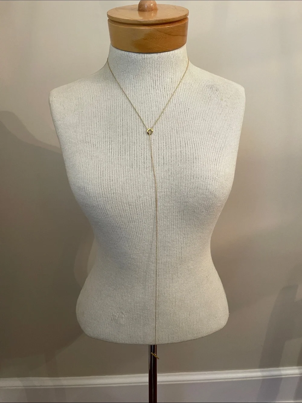Trendy Gold-tone Long Lariat Necklace - Bar & Circle Necklace